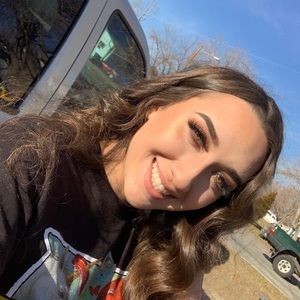 Meet your Posher, Savanna